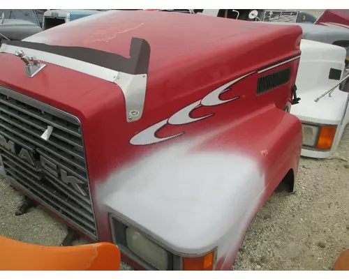 MACK CH613 HOOD