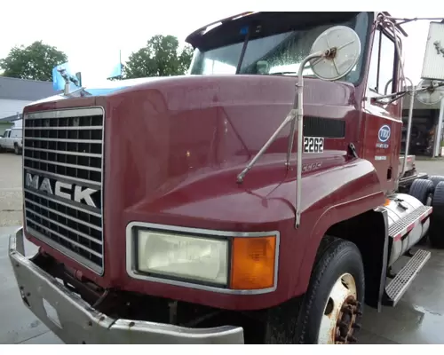 MACK CH613 HOOD