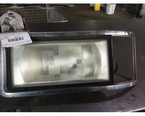 MACK CH613 Headlamp Assembly
