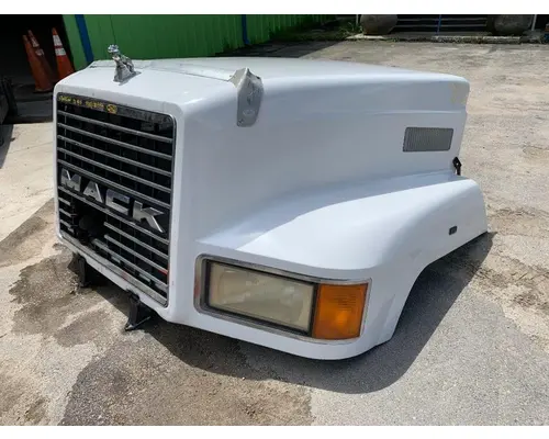 MACK CH613 Hood