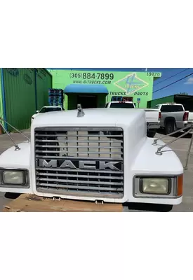 MACK CH613 Hood