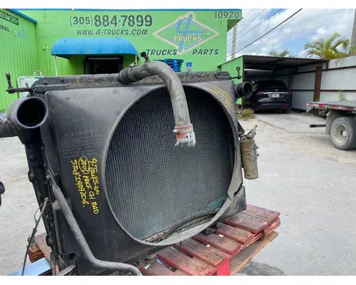 MACK CH613 Radiator