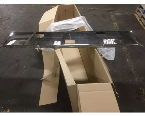MACK CHN613 2005-2007 BUMPER ASSEMBLY, FRONT