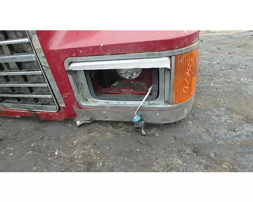 MACK CHN613 Headlamp DoorCover