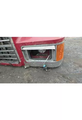 MACK CHN613 Headlamp Door/Cover