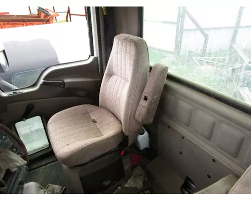 MACK CHN613 Seat, Front