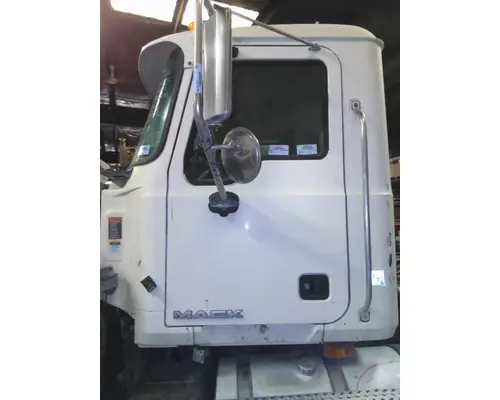 MACK CHU 2007-2019 DOOR ASSEMBLY, FRONT