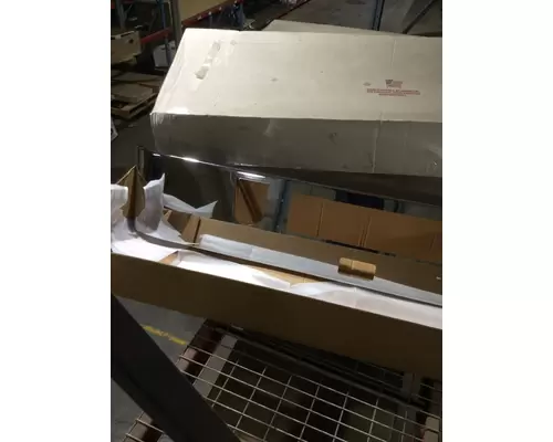 MACK CHU612 1995-2004 BUMPER ASSEMBLY, FRONT
