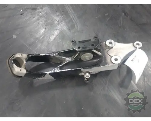 MACK CHU613 2618 radiator mounting