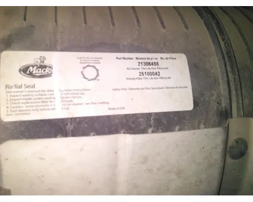 MACK CHU613 AIR CLEANER