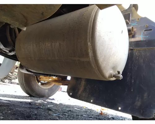 MACK CHU613 AIR TANK