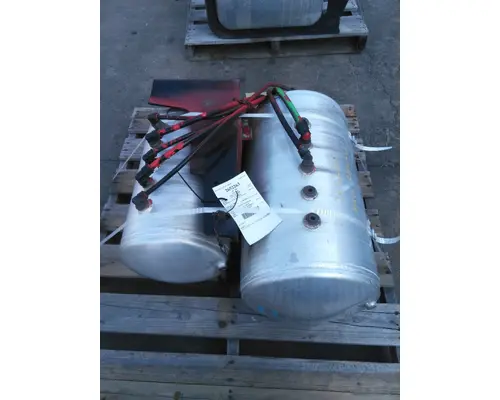 MACK CHU613 AIR TANK