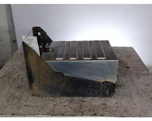 MACK CHU613 BATTERY BOX