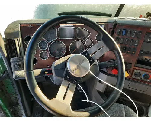 MACK CHU613 CAB