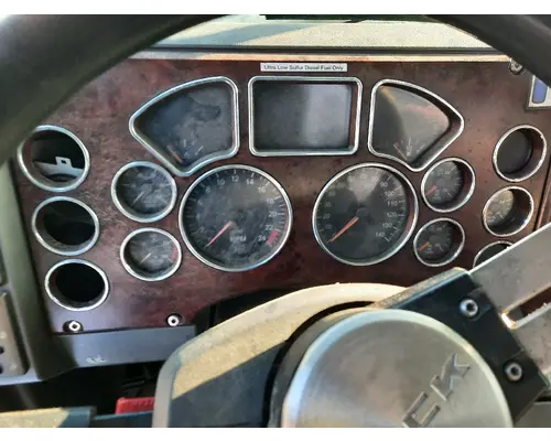 MACK CHU613 CAB