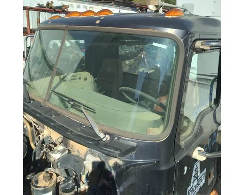 MACK CHU613 Cab Assembly