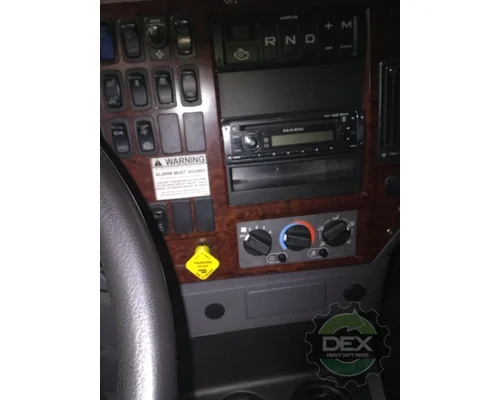 MACK CHU613 Cab