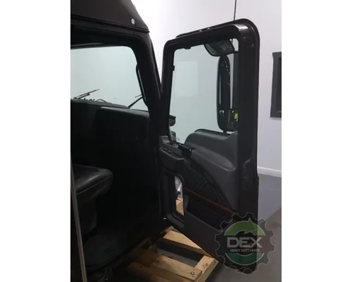 MACK CHU613 Cab