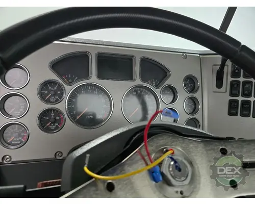 MACK CHU613 Cab