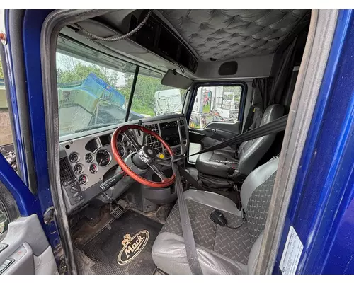 MACK CHU613 Cab