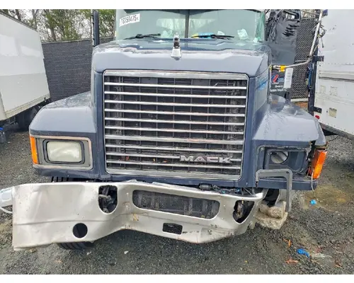 MACK CHU613 Complete Vehicle