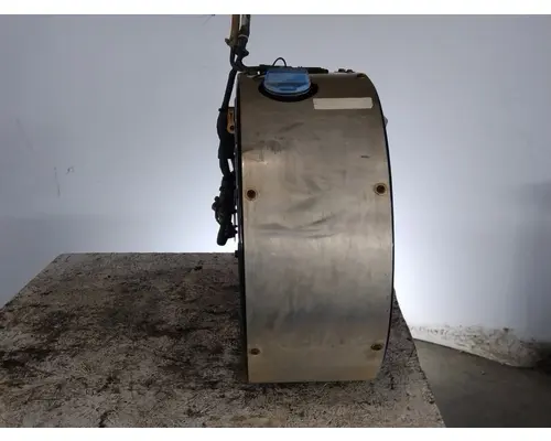 MACK CHU613 DEF TANK