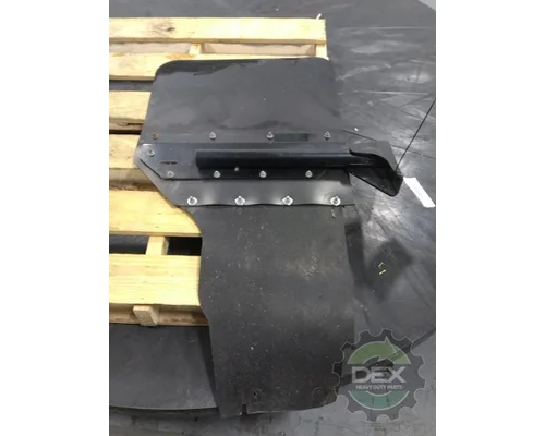 MACK CHU613 Fender