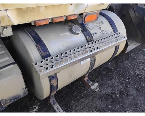 MACK CHU613 Fuel Tank