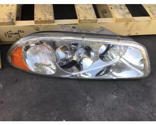 MACK CHU613 HEADLAMP ASSEMBLY