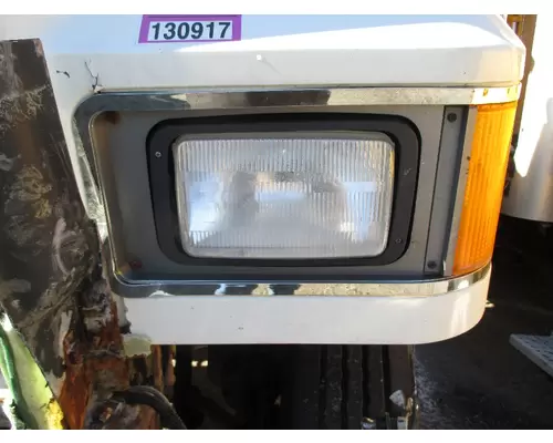 MACK CHU613 Headlamp Assembly