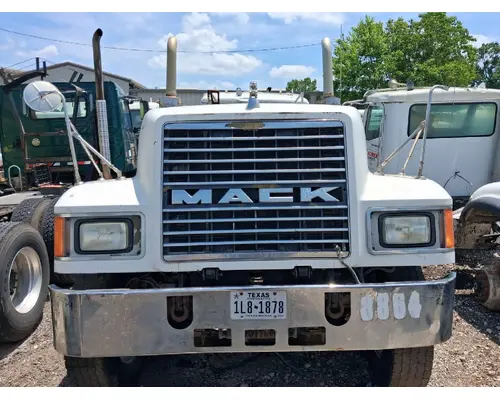 MACK CHU613 Hood