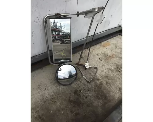 MACK CHU613 MIRROR ASSEMBLY CABDOOR