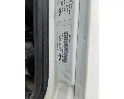 MACK CHU613 Mirror (Side View)