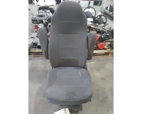 MACK CHU613 SEAT, FRONT