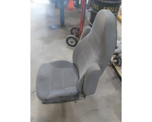 MACK CHU613 SEAT, FRONT