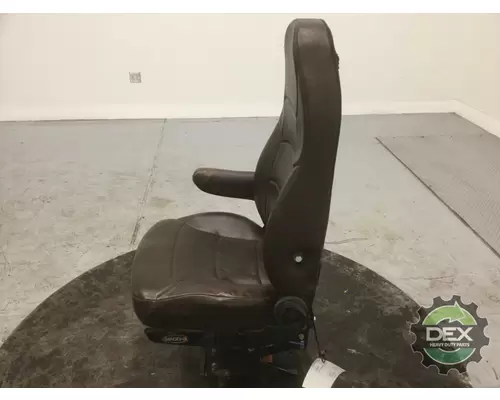 MACK CHU613 Seat, Front