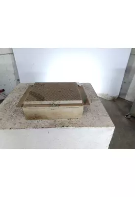 MACK CHU613 TOOL BOX