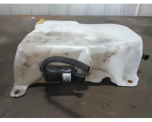 MACK CHU613 WINDSHIELD WASHER RESERVOIR