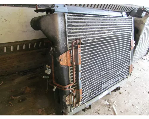 MACK CH Radiator