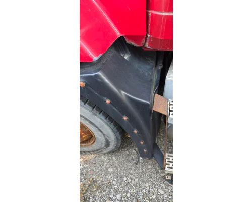 MACK CL700 SERIES Fender Extension