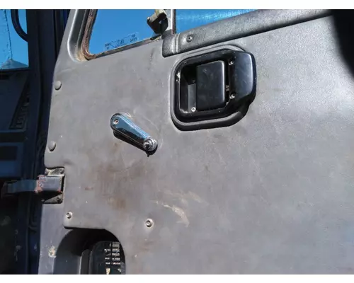 MACK CL713 1992-2003 DOOR ASSEMBLY, FRONT