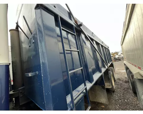 MACK CL713 Body  Bed