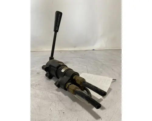 MACK CL713 Brake Proportioning Valve