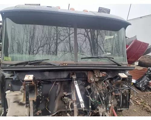 MACK CL713 Cab Mount
