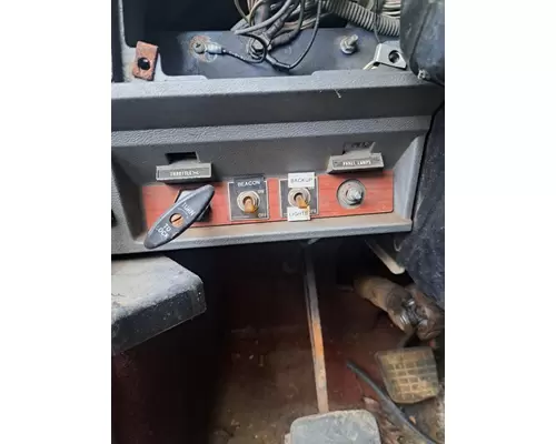 MACK CL713 Cab Mount