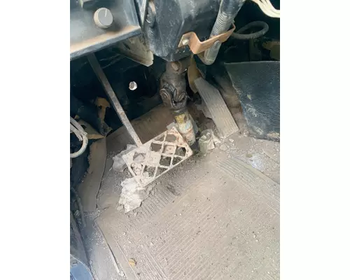 MACK CL713 Cab Mount