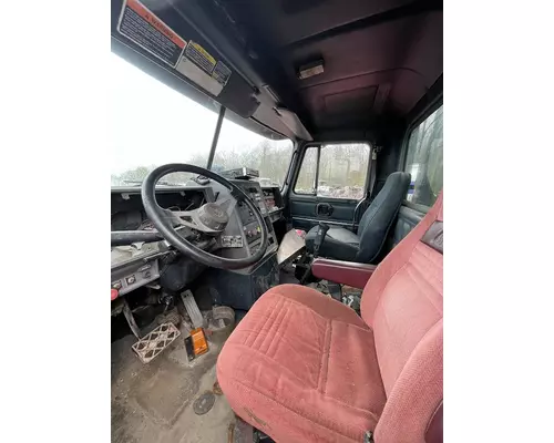 MACK CL713 Complete Vehicle