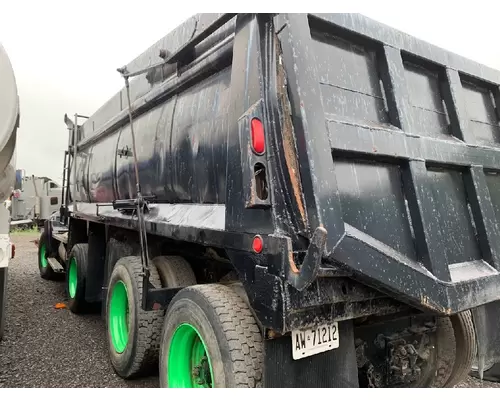 MACK CL713 Complete Vehicle