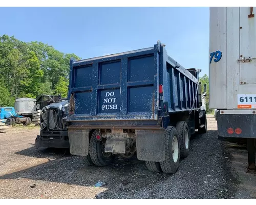 MACK CL713 Complete Vehicle