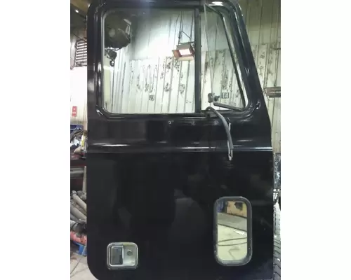 MACK CL713 DOOR ASSEMBLY, FRONT